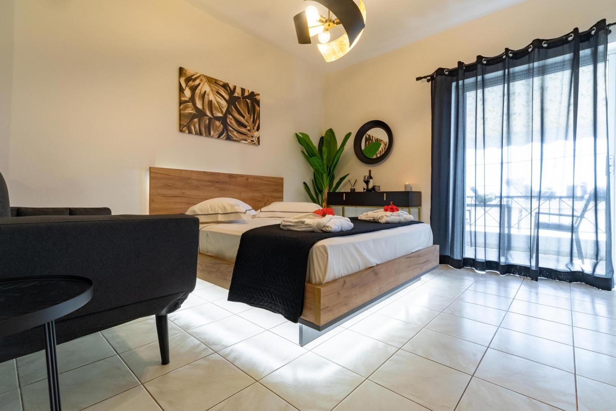 Islet View Apartment Tolo Exterior photo